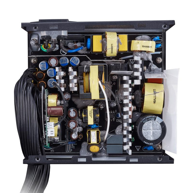 COOLER MASTER MWE / 750 Watts – Image 10